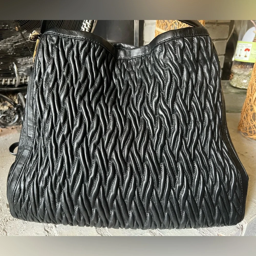 COACH Madison 25260 Phoebe Gathered Twist Leather Black Shoulder Bag - Picture 4 of 15